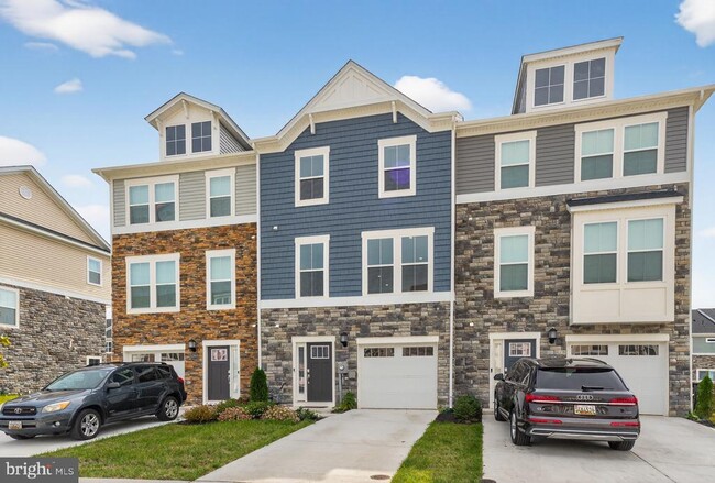 Building Photo - 10898 Drummond Pl