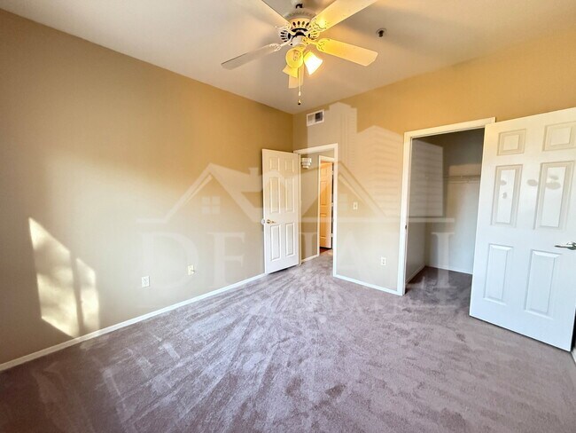 Building Photo - 11375 E Sahuaro Dr