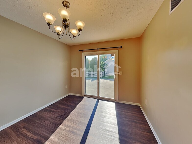 Building Photo - 1166 Linford Cir