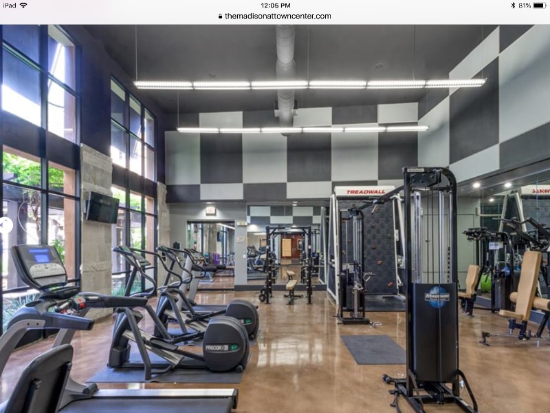 Building Photo - 24507 Town Center Dr