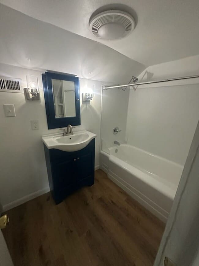 Building Photo - Fully Renovated Single-Family Home in Spar...