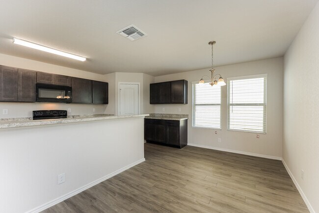 Building Photo - 2343 Applewhite Mdw