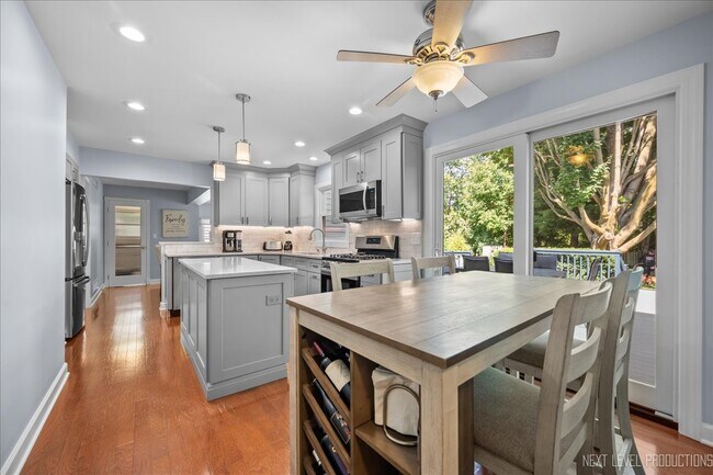 Building Photo - 747 Cheever Ave