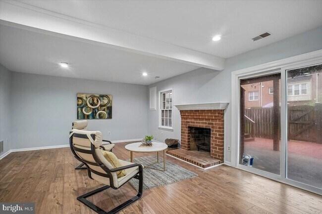 Building Photo - 10108 Ebenshire Ct