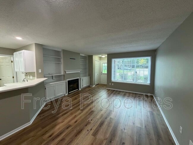 Building Photo - 6855 Woodland Ave