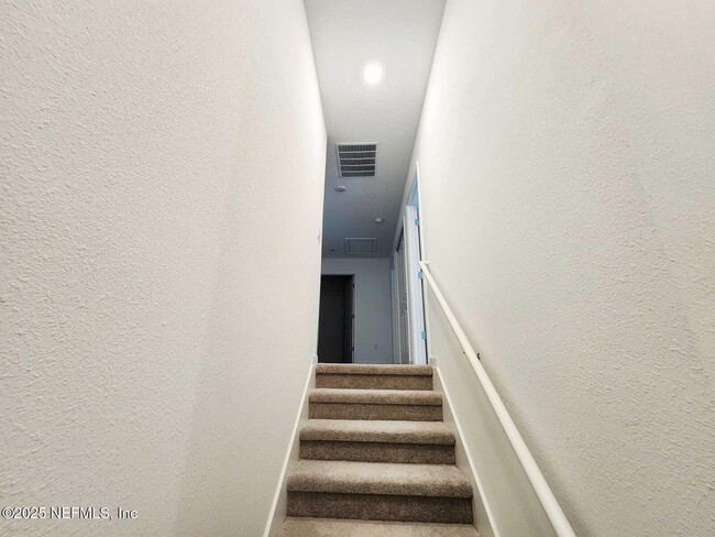 Building Photo - 6232 Mare Ave
