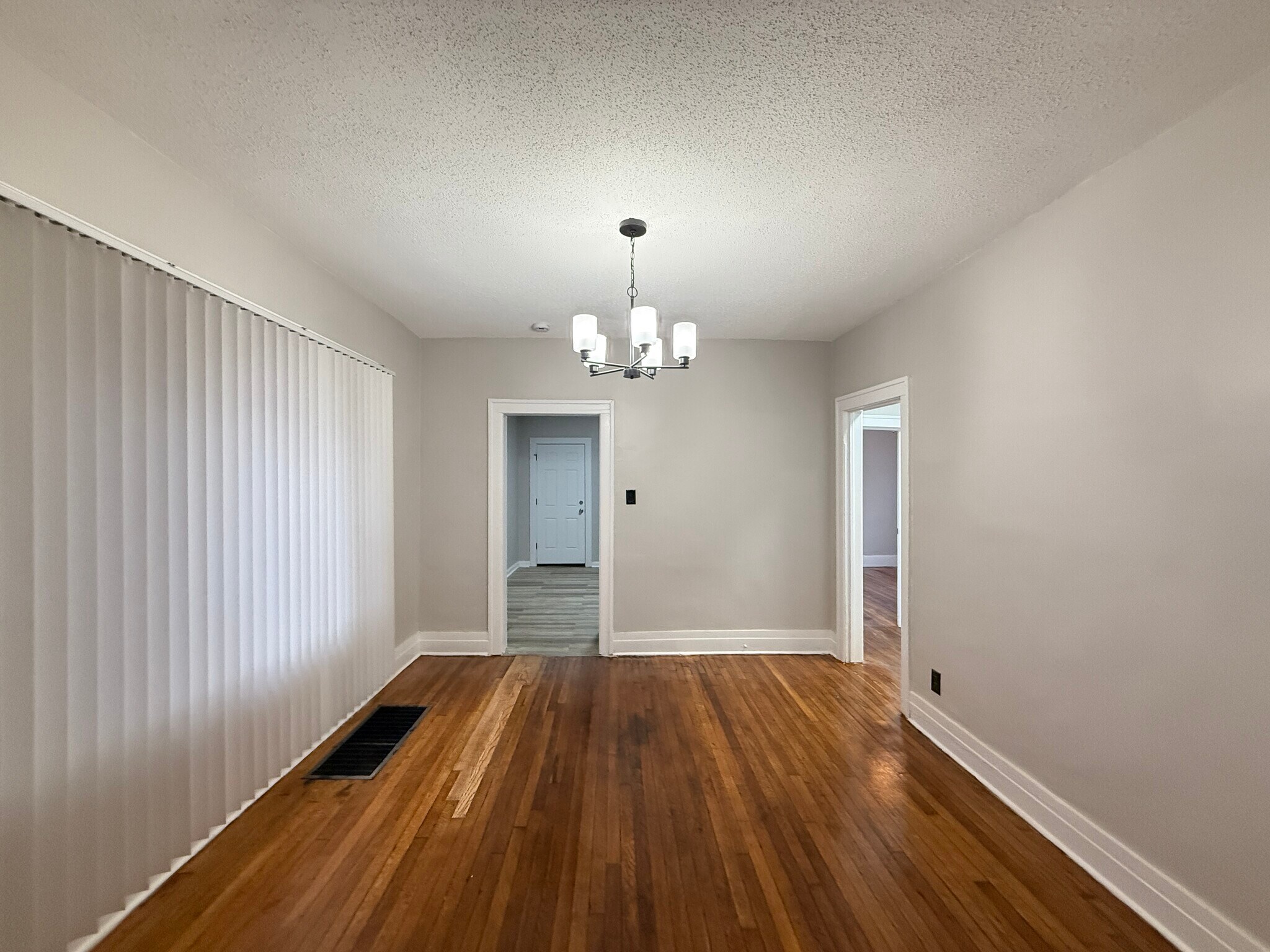 Building Photo - 4074 Virginia Park St