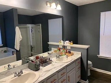 Building Photo - 32918 Rebecca Ln