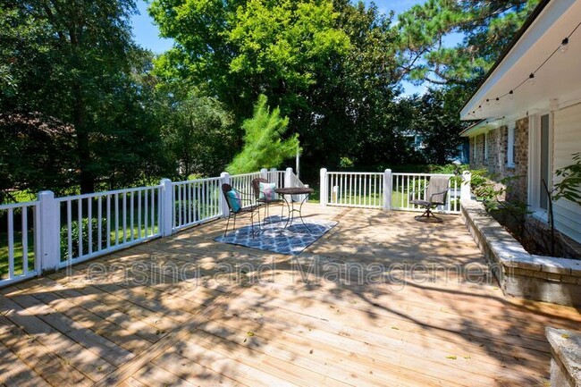 Building Photo - 1265 Cornwallis Dr