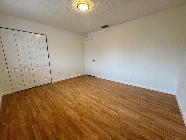 Building Photo - 6375 SW 136th Ct