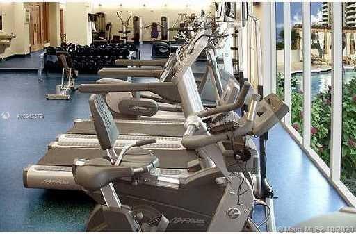 Building Photo - 19400 Turnberry Way