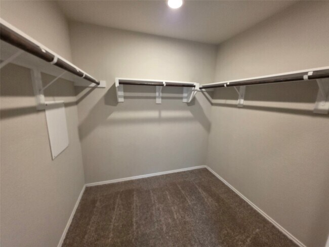 Building Photo - 9257 Inland Leather Ln