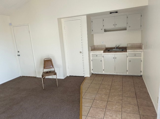 Building Photo - 403 N Railroad Ave