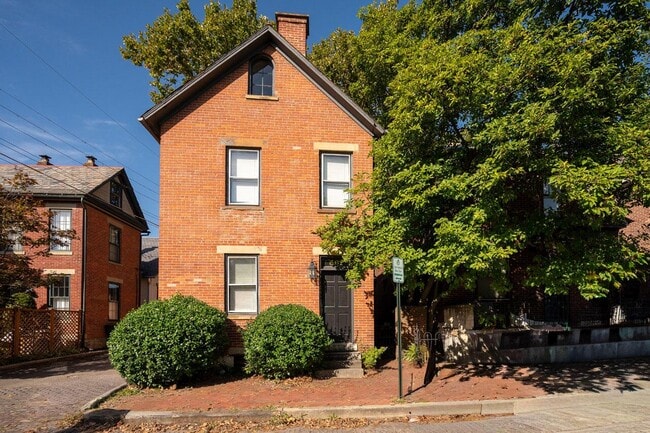 Primary Photo - 561 S 5th St