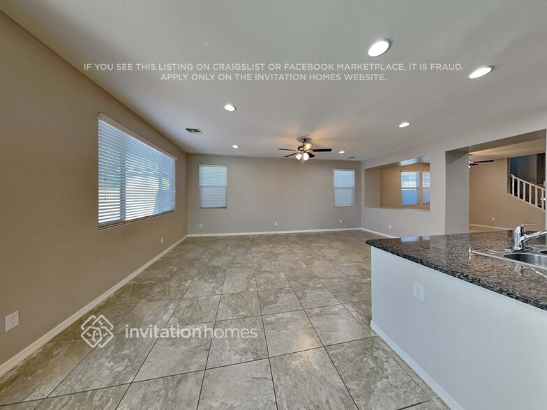 Building Photo - 41230 W Anne Ln