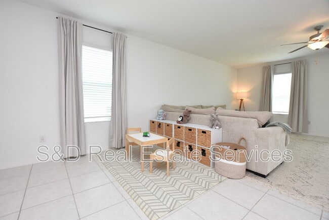 Building Photo - 2767 Red Egret Dr
