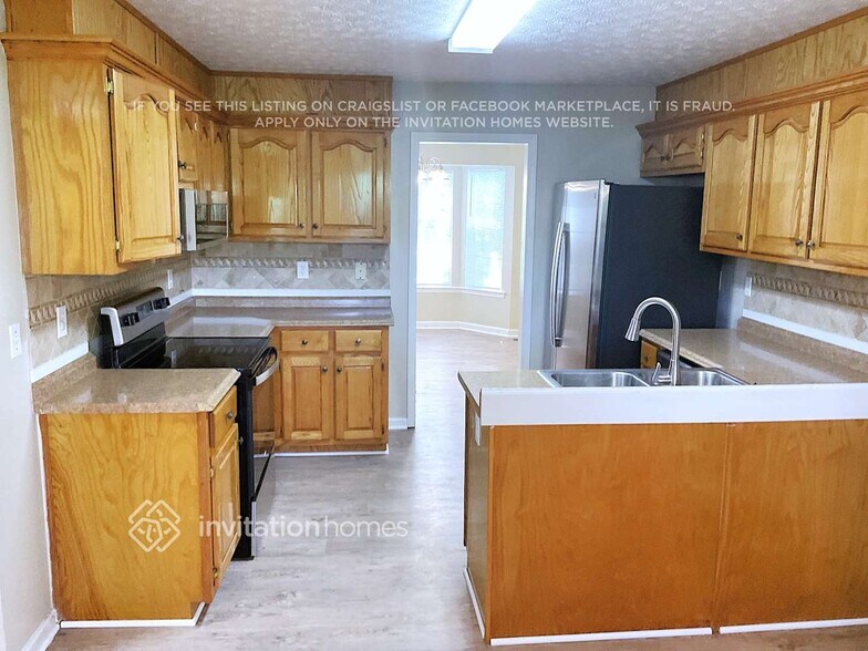 Building Photo - 6615 Gigi Dr