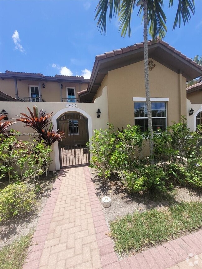 Building Photo - 1430 SW 147th Ter