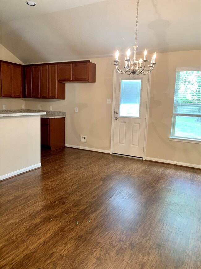 Building Photo - 12402 Ridgecrest Dr