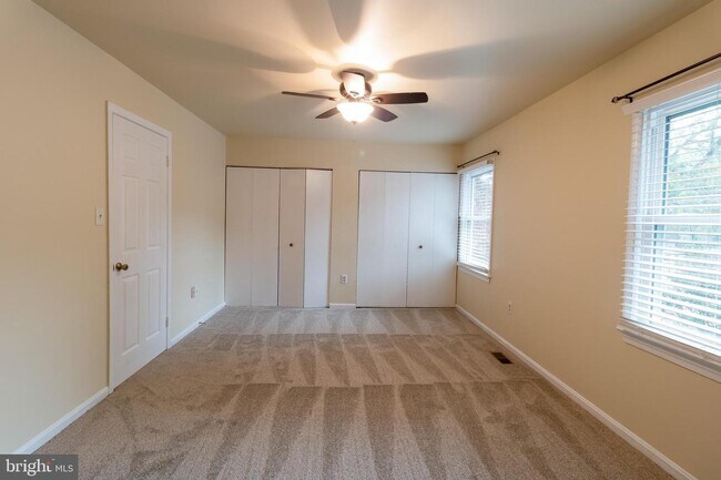 Building Photo - 3935 Wintergreen Pl