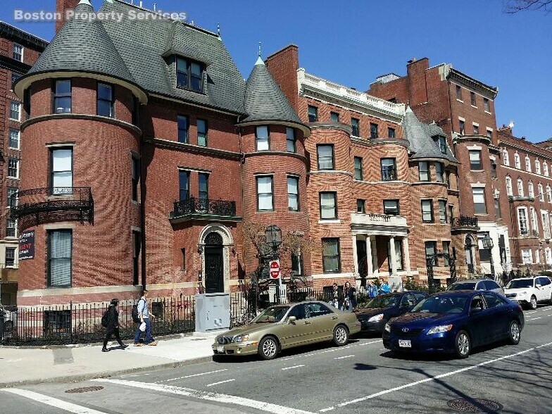 Building Photo - 497 Commonwealth Ave