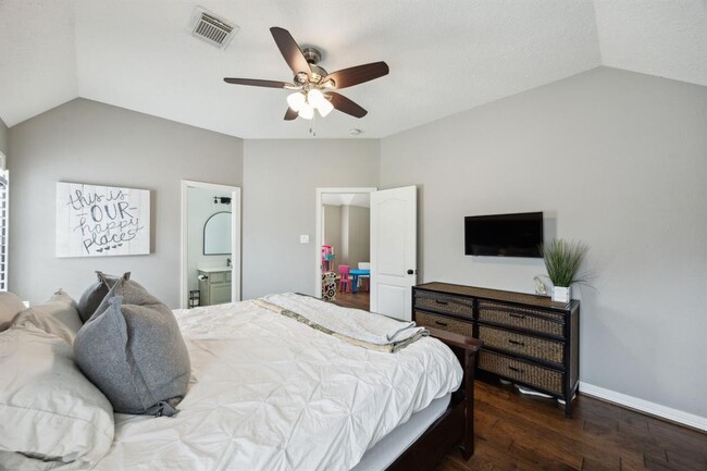 Building Photo - 1406 Chaparral Crossing