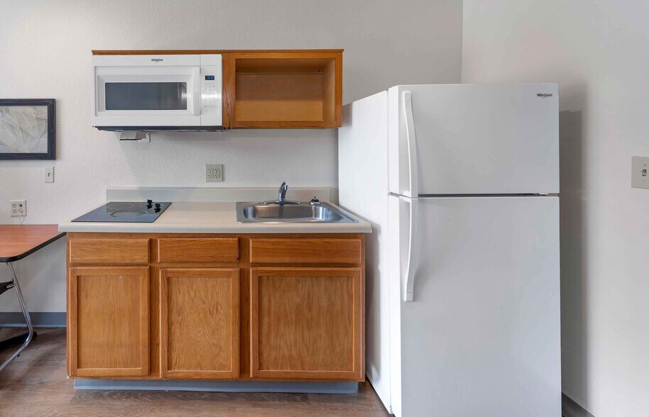 Building Photo - Furnished Studio-Birmingham - Bessemer