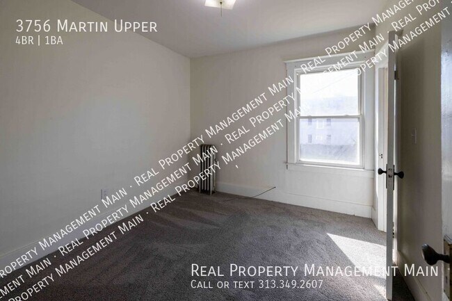 Building Photo - 3756 Martin St