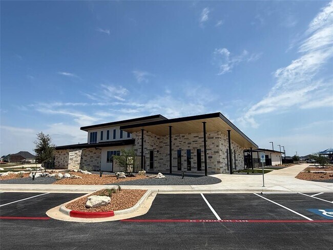 Building Photo - 241 Seabreeze St