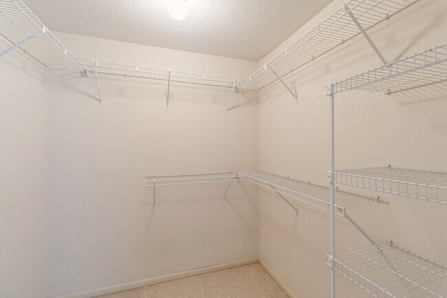 Building Photo - 1332 Truman Pl