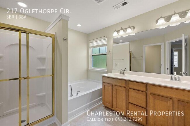 Building Photo - 217 Oglethorpe Cir