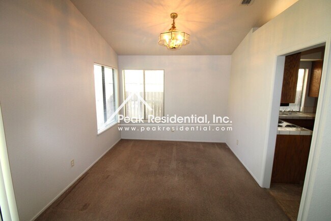 Building Photo - Spacious 3bd/2ba Elk Grove Home with 2 Car Garage
