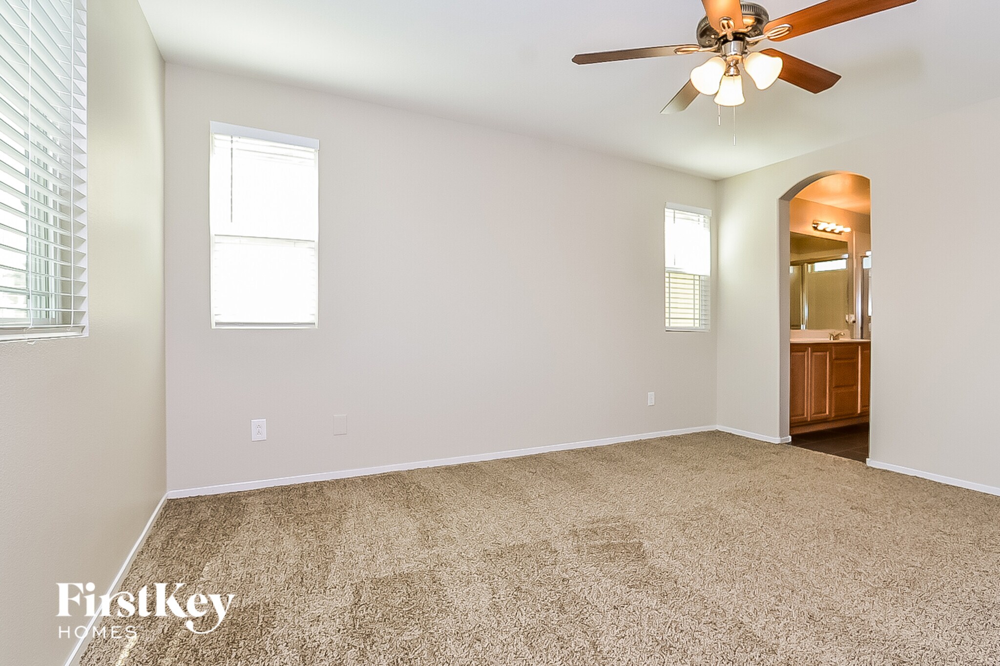 Building Photo - 10651 Bandera Mountain Ln