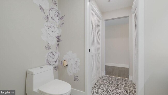 Building Photo - 444 N 4th St