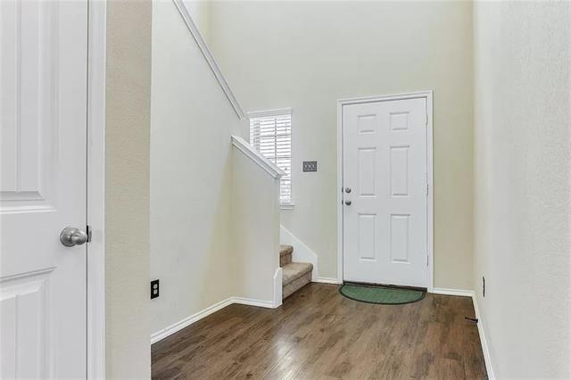 Building Photo - 1402 Bent Grass Dr