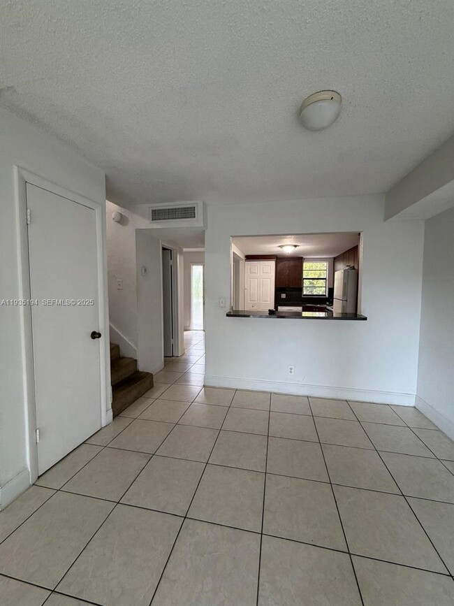 Building Photo - 3751 NW 115th Way