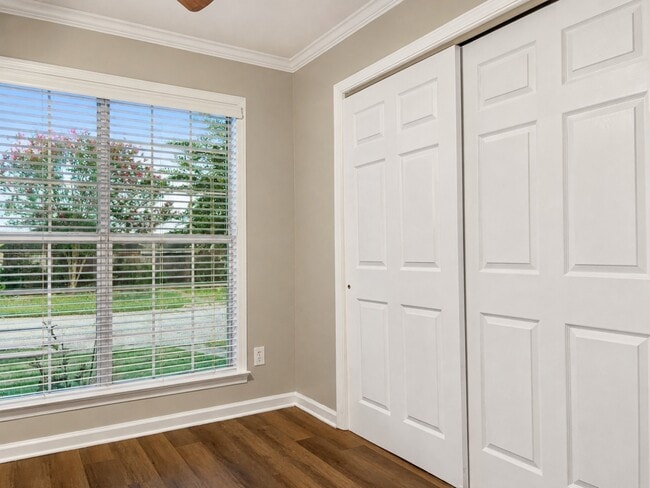 Building Photo - 1248 Westfield Ln