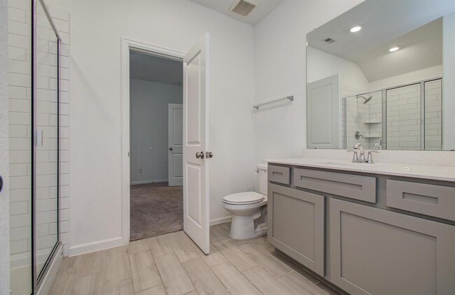 Building Photo - 4138 Balboa Dr