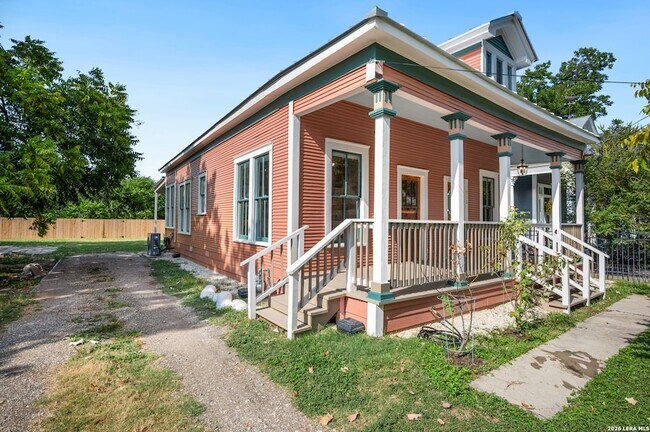 Building Photo - 312 Leigh St