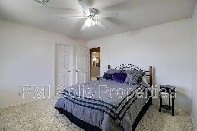 Building Photo - 13412 W Annika Dr