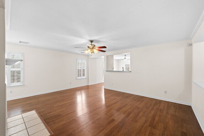 Building Photo - 5726 Westminster Village Dr