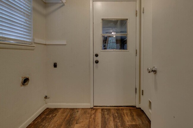 Building Photo - 4060 NW 60th St