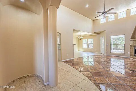 Building Photo - West El Paso Ranch Home