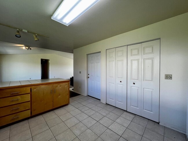 Building Photo - 5301 Tumac Dr