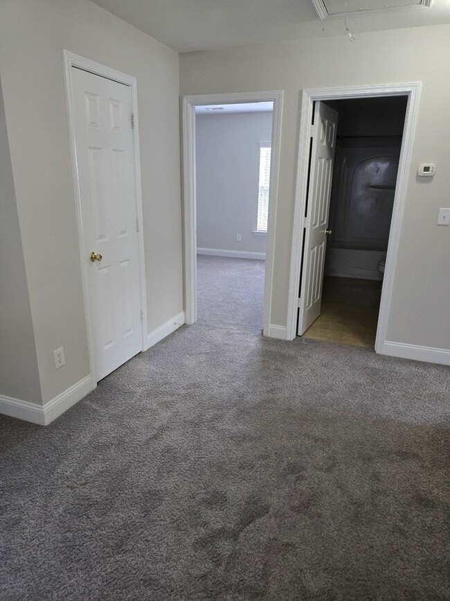 Building Photo - Spacious 4BR/2.5BA Home located in Berewick