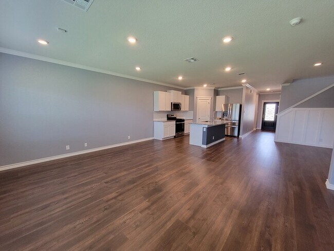 Building Photo - Brookstone Creek Beauty – 4 Bedrooms, 3 Bathrooms, and Smart Features Throughout