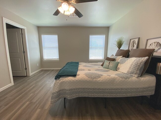 Building Photo - Charming 3 Bed, 2.5 Bath Home in NW OKC!