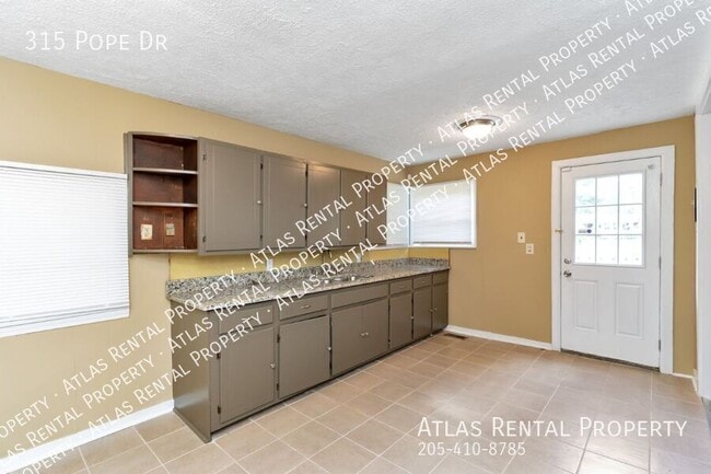 Building Photo - 315 Pope Dr