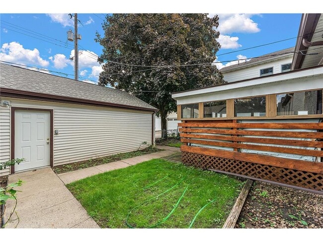 Building Photo - 5317 Abbott Ave S