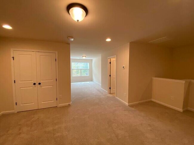 Building Photo - 1344 Southpoint Trail